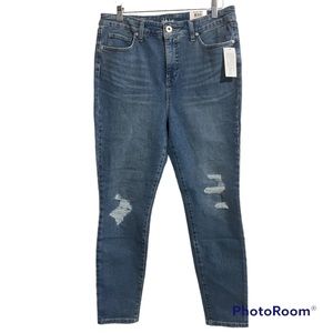 NWT Style & Co Ladies Jeans Lourdes Size 12